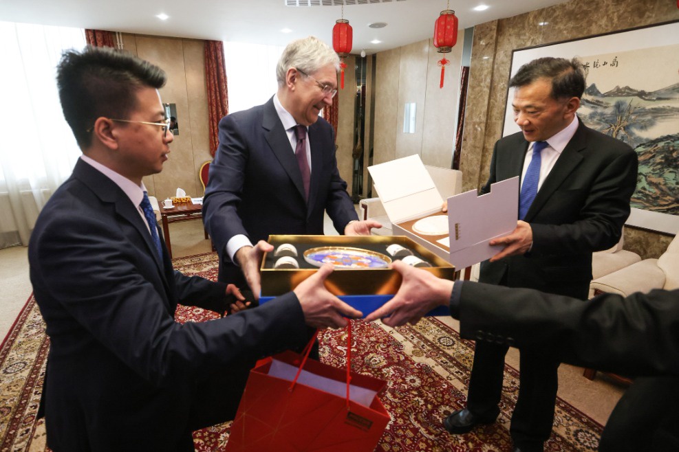 Китайская мудрость. В Москве запустили второй сезон "Любимых крылатых выражений Си Цзиньпина"