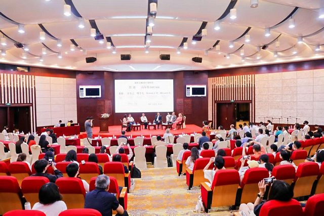 В Чжэцзянском университете прошло мероприятие «Диалог Лу Синя и Горького во времени и пространстве»